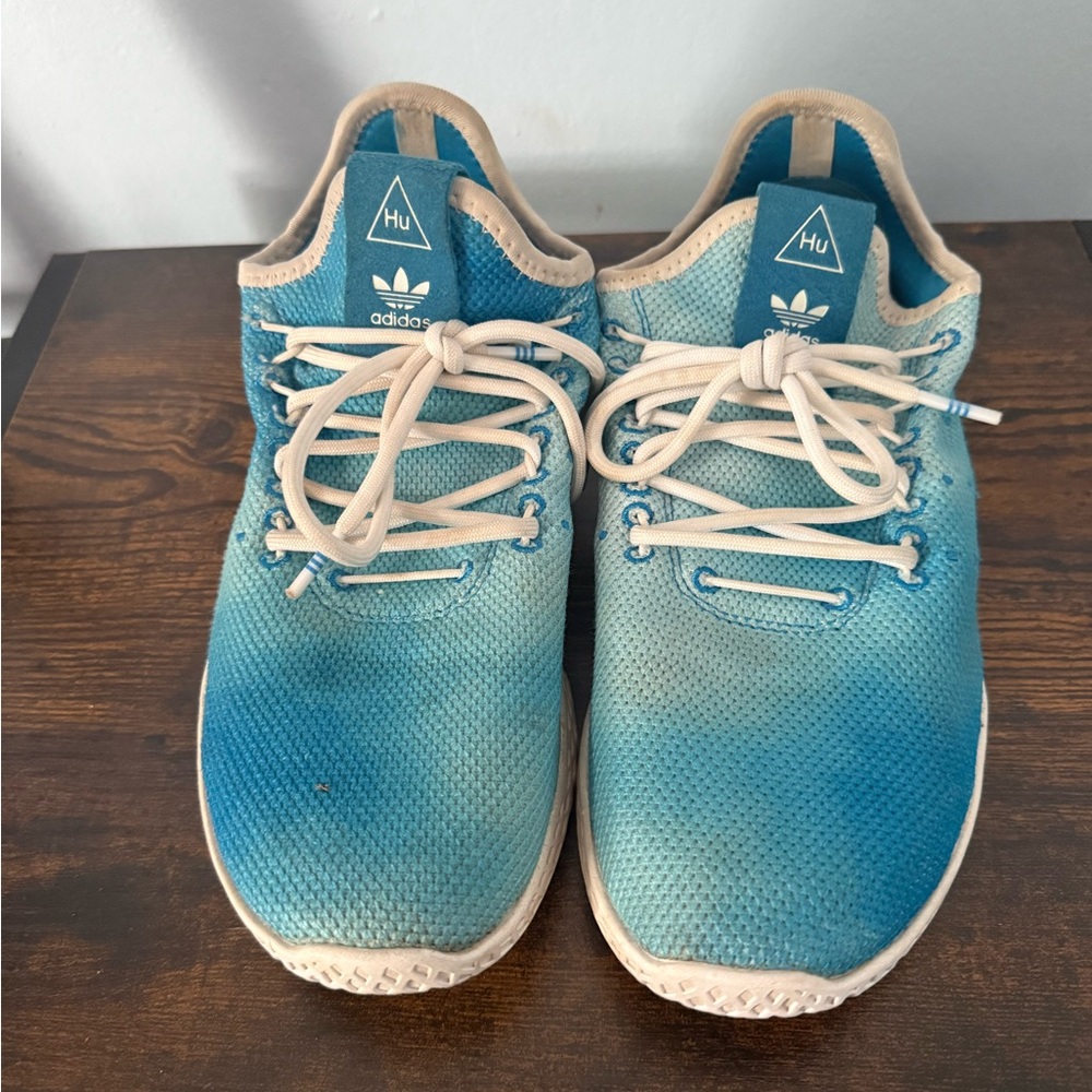 Adidas Turquoise and Cream Sneakers